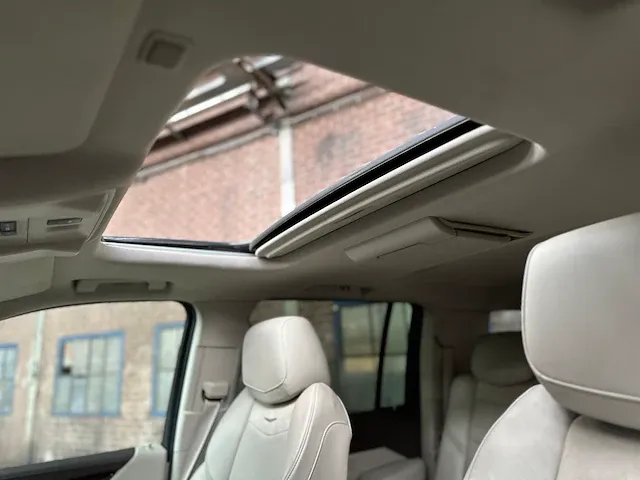 Cadillac escalade esv premium xl 6.2 v8 426pk 8-persoons 2016 (origineel nederlands), ht-450-p - afbeelding 60 van  85