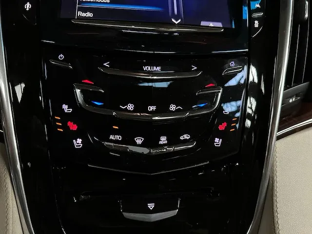 Cadillac escalade esv premium xl 6.2 v8 426pk 8-persoons 2016 (origineel nederlands), ht-450-p - afbeelding 51 van  85