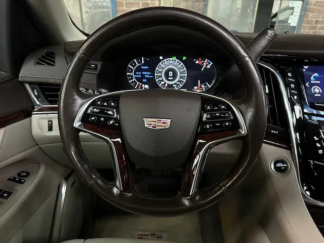 Cadillac escalade esv premium xl 6.2 v8 426pk 8-persoons 2016 (origineel nederlands), ht-450-p - afbeelding 19 van  73