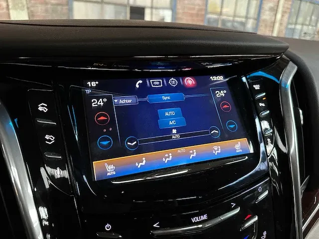 Cadillac escalade esv premium xl 6.2 v8 426pk 8-persoons 2016 (origineel nederlands), ht-450-p - afbeelding 33 van  73
