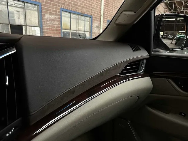 Cadillac escalade esv premium xl 6.2 v8 426pk 8-persoons 2016 (origineel nederlands), ht-450-p - afbeelding 39 van  73