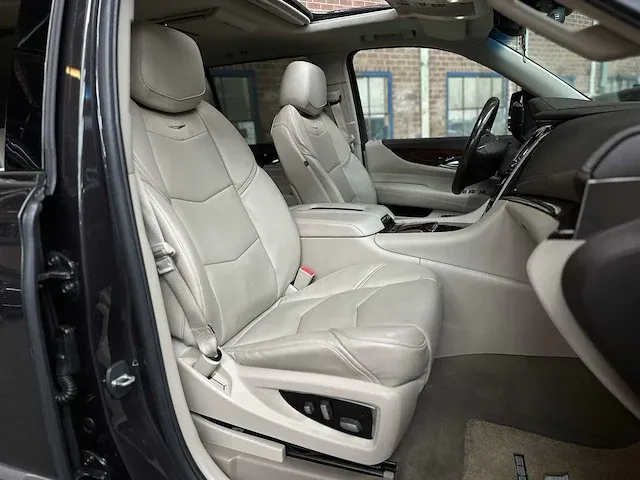 Cadillac escalade esv premium xl 6.2 v8 426pk 8-persoons 2016 (origineel nederlands), ht-450-p - afbeelding 57 van  73