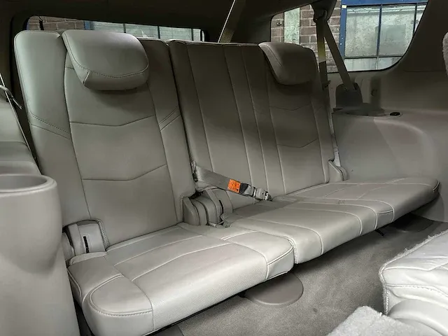 Cadillac escalade esv premium xl 6.2 v8 426pk 8-persoons 2016 (origineel nederlands), ht-450-p - afbeelding 60 van  73