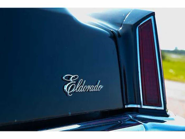 Cadillac fleetwood - eldorado cabrio - personenauto - afbeelding 16 van  64