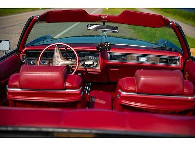 Cadillac fleetwood - eldorado cabrio - personenauto - afbeelding 28 van  64