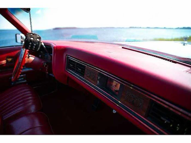 Cadillac fleetwood - eldorado cabrio - personenauto - afbeelding 31 van  64