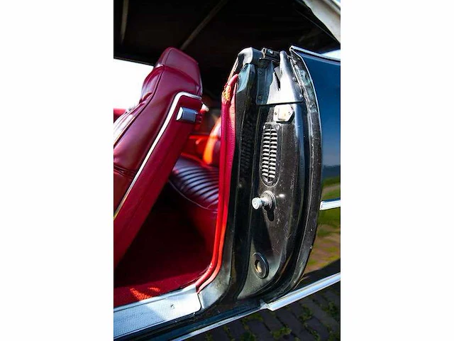 Cadillac fleetwood - eldorado cabrio - personenauto - afbeelding 35 van  64