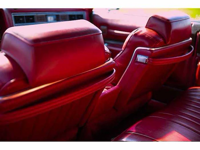 Cadillac fleetwood - eldorado cabrio - personenauto - afbeelding 39 van  64