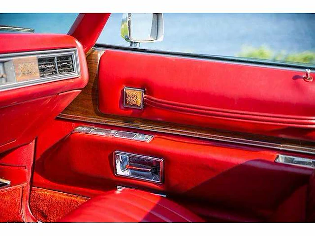 Cadillac fleetwood - eldorado cabrio - personenauto - afbeelding 43 van  64