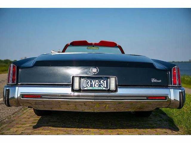 Cadillac fleetwood - eldorado cabrio - personenauto - afbeelding 45 van  64