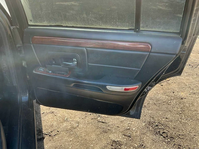 Cadillac fleetwood superior limousine - afbeelding 18 van  47