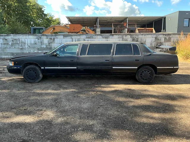 Cadillac fleetwood superior limousine - afbeelding 12 van  47