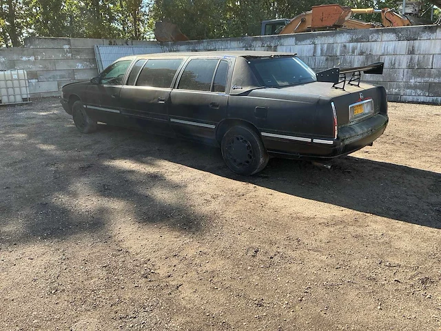 Cadillac fleetwood superior limousine - afbeelding 23 van  47
