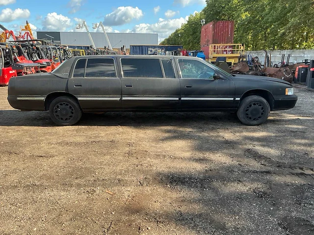 Cadillac fleetwood superior limousine - afbeelding 44 van  47
