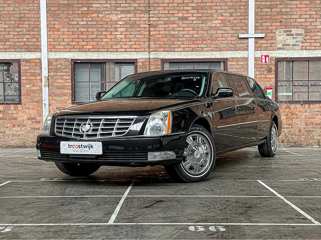 Cadillac six door limousine superior 6-deurs rouwauto 2010 - afbeelding 1 van  47