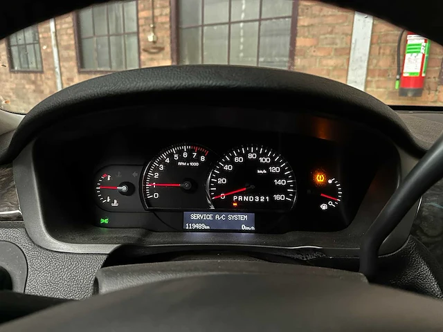 Cadillac six door limousine superior 6-deurs rouwauto 2010 - afbeelding 21 van  47