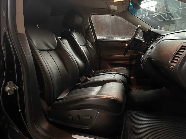 Cadillac six door limousine superior 6-deurs rouwauto 2010 - afbeelding 39 van  47