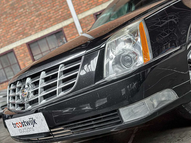 Cadillac six door limousine superior 6-deurs rouwauto 2010 - afbeelding 43 van  47