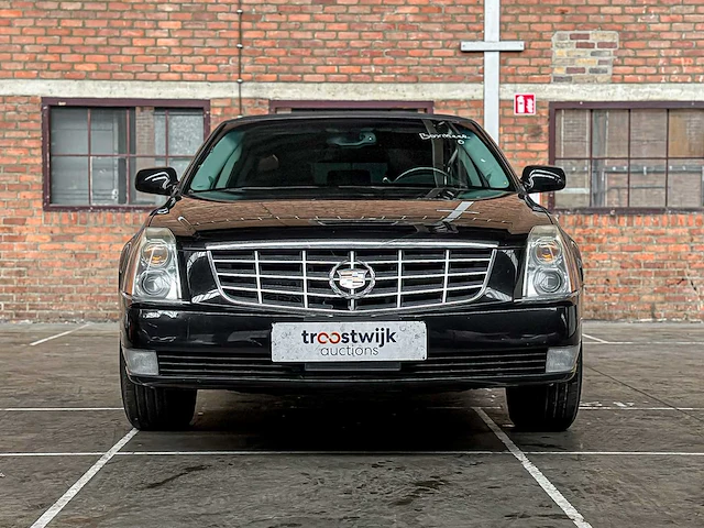 Cadillac six door limousine superior 6-deurs rouwauto 2010 - afbeelding 44 van  47