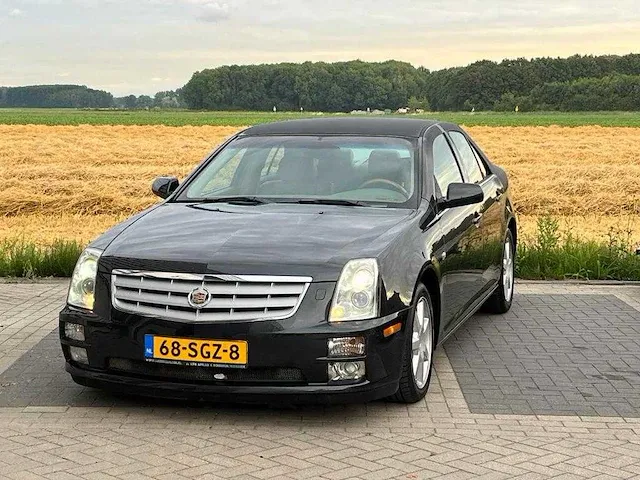 Cadillac sts 3.6 v6 elegance automaat, 68-sgz-8 - afbeelding 1 van  10