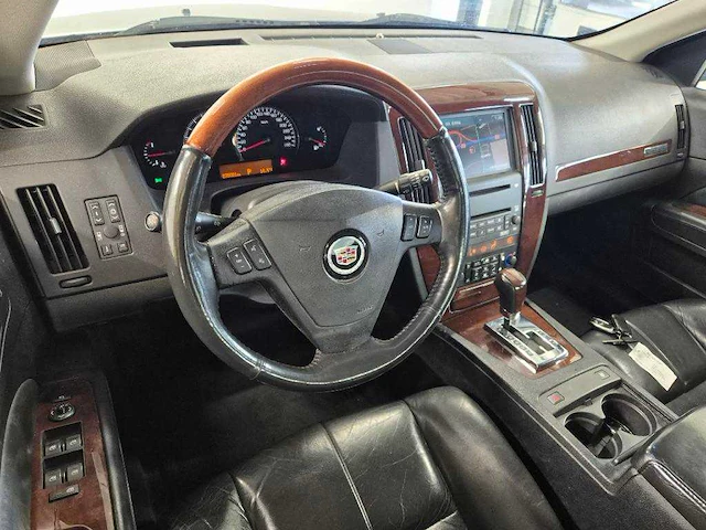 Cadillac sts 4.6 v8 launch edit , 86-xr-hp - afbeelding 16 van  18