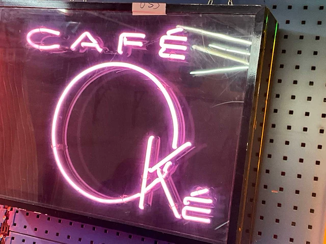 Café oké neonverlichting - afbeelding 3 van  3