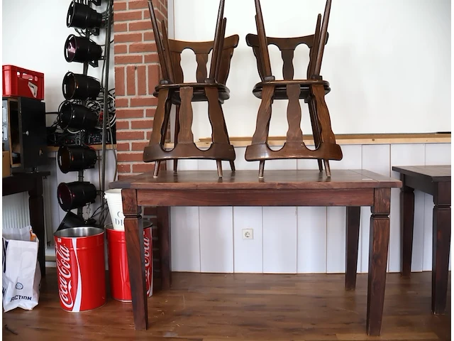 Cafe tafel + 4 stoelen - afbeelding 1 van  4