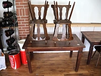 Cafe tafel + 4 stoelen - afbeelding 2 van  4