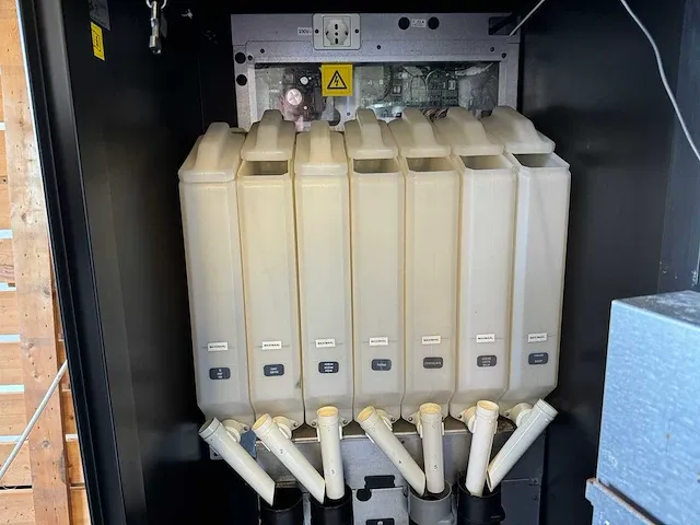Caffe europa - fst2 - koffieautomaat - vending machine - afbeelding 8 van  9