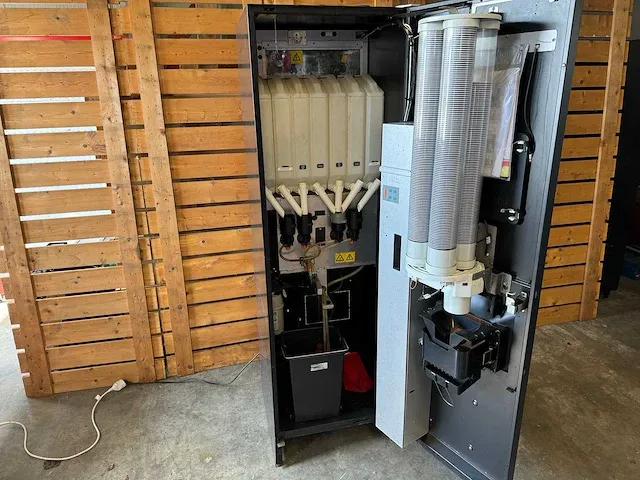 Caffe europa - fst2 - koffieautomaat - vending machine - afbeelding 4 van  12