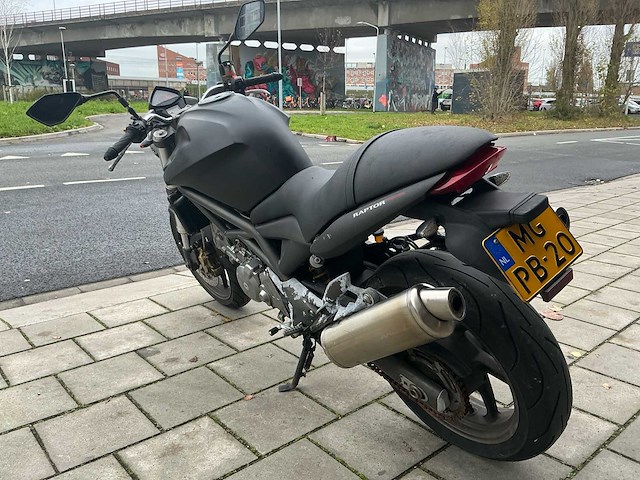 Cagiva raptor 650 - afbeelding 12 van  18