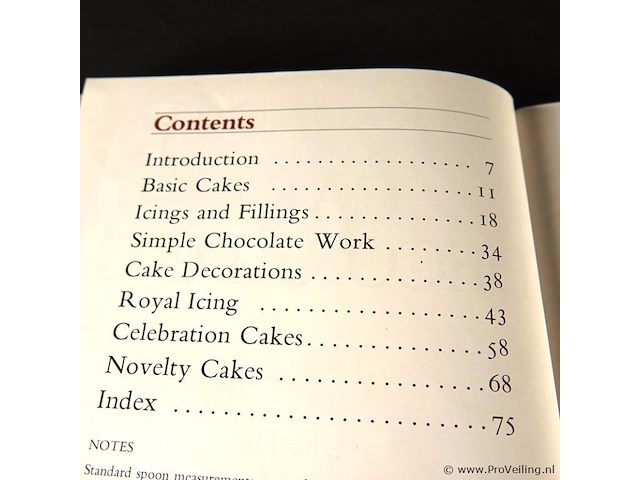 Cake decorating - afbeelding 3 van  5