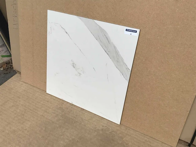 Calacatta gepolijst 60x60 cm tegel 46 m² - afbeelding 3 van  7