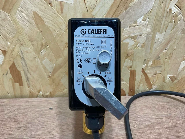Caleffi gemotoriseerde tweeweg kogelkraan 1 1/4 - afbeelding 8 van  12