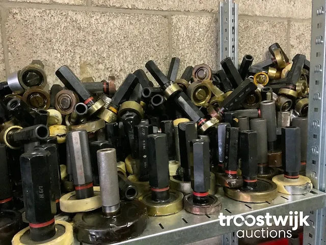 Calibers - afbeelding 2 van  5