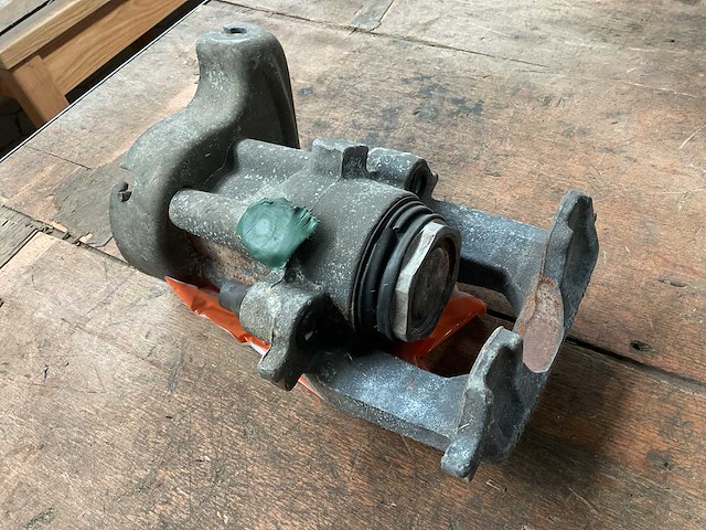 Caliper assembly - afbeelding 2 van  5