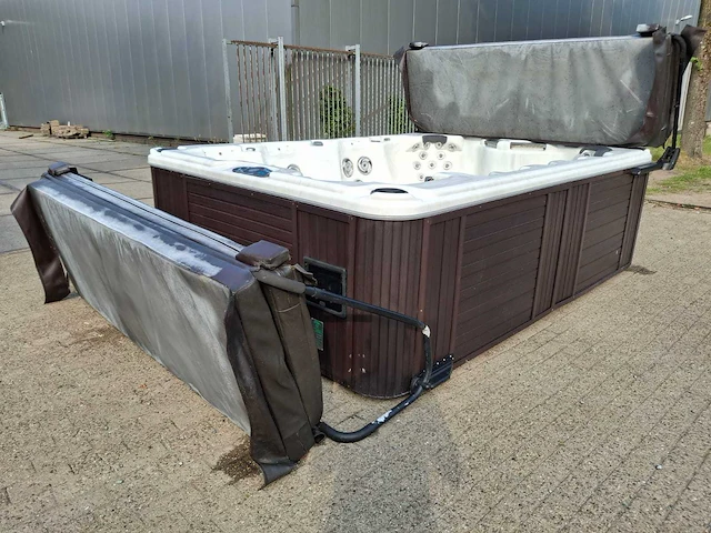 Call spa 7 persoons amerikaans jacuzzi en buitenspa - afbeelding 5 van  40