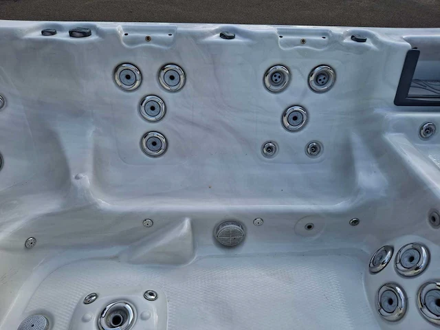 Call spa 7 persoons amerikaans jacuzzi en buitenspa - afbeelding 11 van  40