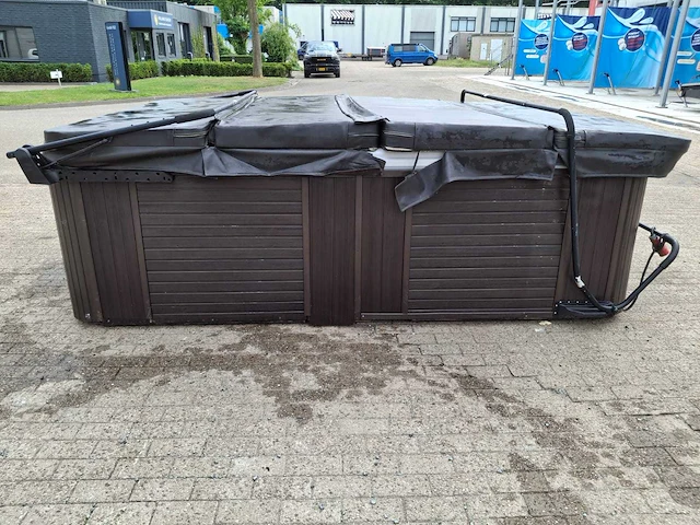 Call spa 7 persoons amerikaans jacuzzi en buitenspa - afbeelding 19 van  40