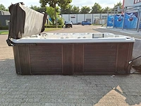 Call spa 7 persoons amerikaans jacuzzi en buitenspa - afbeelding 29 van  40