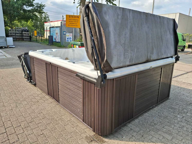 Call spa 7 persoons amerikaans jacuzzi en buitenspa - afbeelding 31 van  40