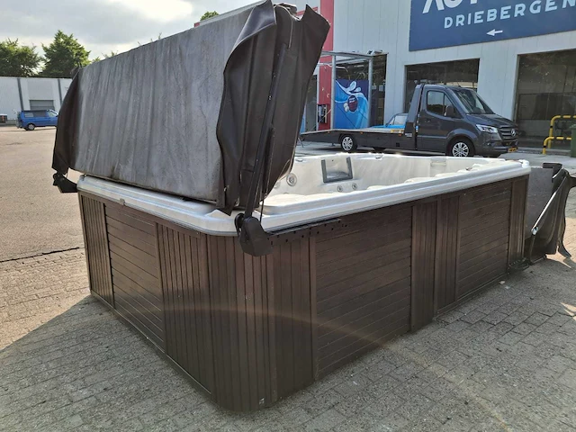 Call spa 7 persoons amerikaans jacuzzi en buitenspa - afbeelding 32 van  40