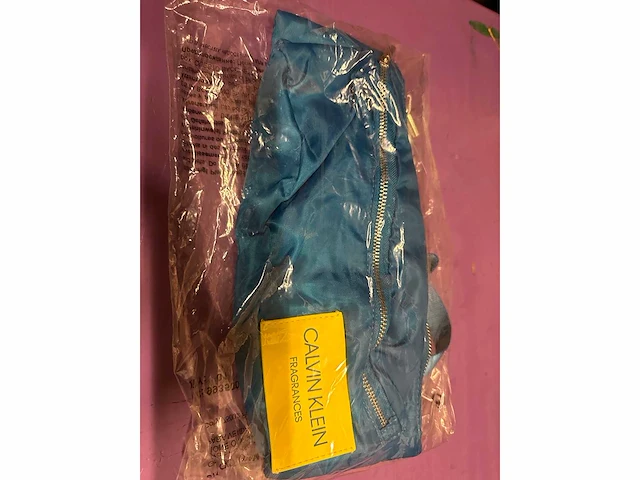 Calvin klein - hipbag - return goods (1500x) - afbeelding 3 van  11