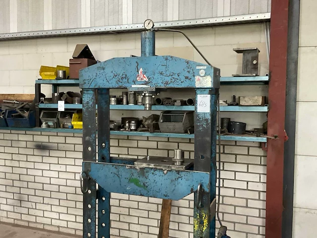 Cam queen 20 garagepers - afbeelding 2 van  7