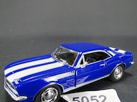 Camaro z (1967) blauw-wit - afbeelding 1 van  5