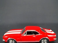 Camaro z (1967) rood-wit - afbeelding 2 van  5