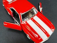 Camaro z (1967) rood-wit - afbeelding 5 van  5