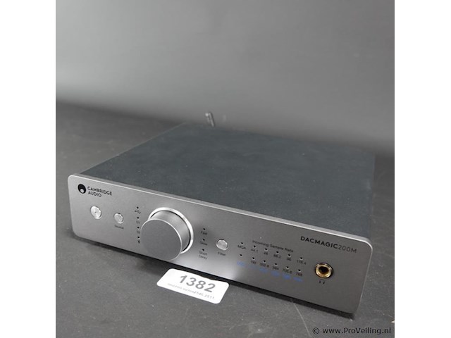 Cambridge audio dacmagic 200m digital-to-analogue converter - afbeelding 1 van  5