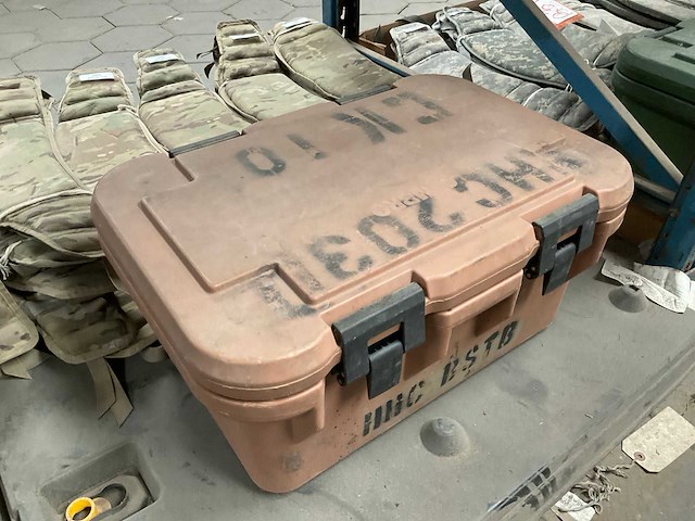 Cambro food storage box - afbeelding 1 van  2