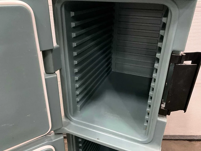 Cambro upc800 dubbele thermobox - afbeelding 4 van  8